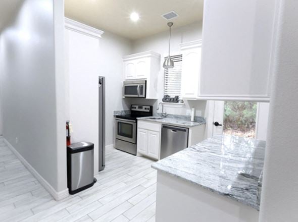 Magnolia Woods Office Suites and Meeting Space - 16915 Walden Rd