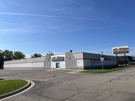 Commercial space for Rent at 4247 Miller Rd in Flint