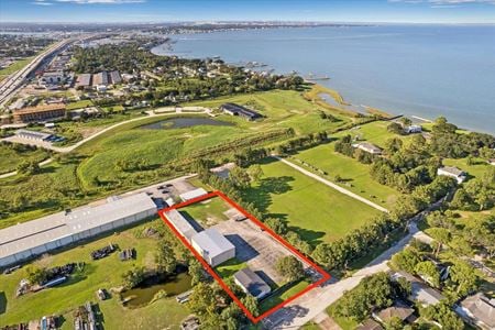 Industrial space for Rent at 304 Meadow Lane in Kemah