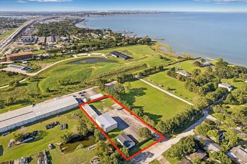 304 MEADOW LANE, KEMAH, TEXAS