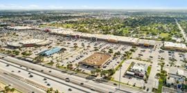 Moore Plaza | Small Retail Space