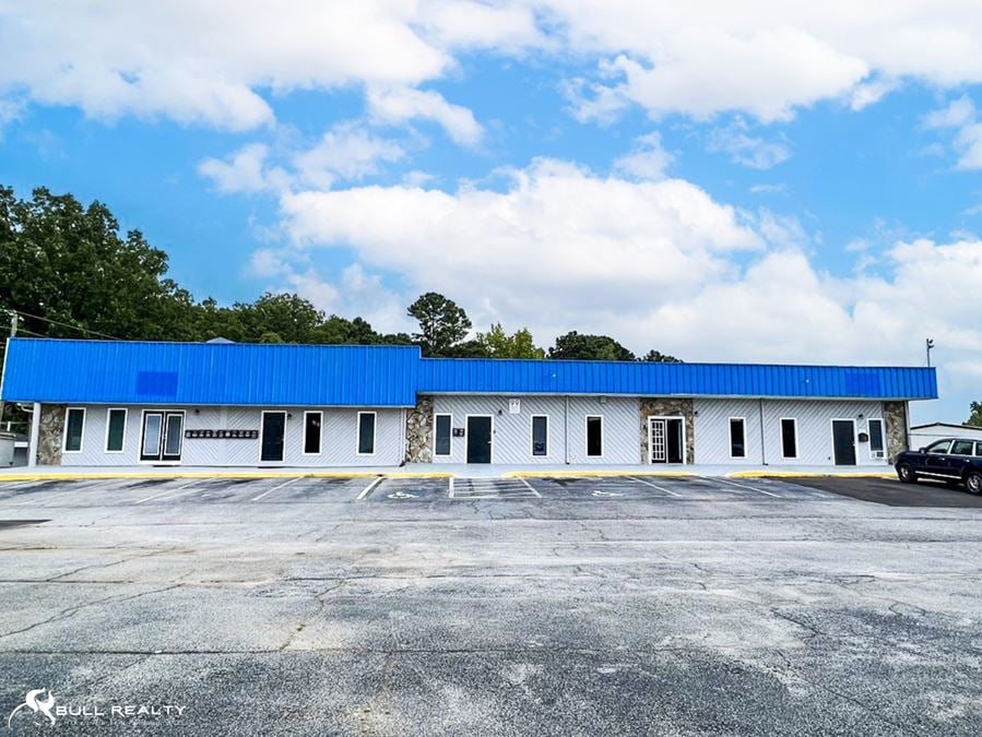 General Commercial/Flex Space | ±3,400 SF