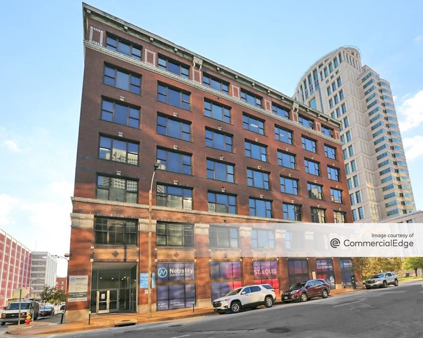 900 Walnut Street
