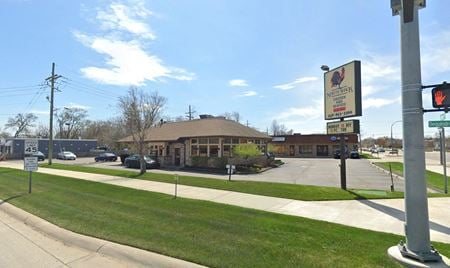 Retail space for Rent at 1990 E. Auburn Road in Rochester Hills