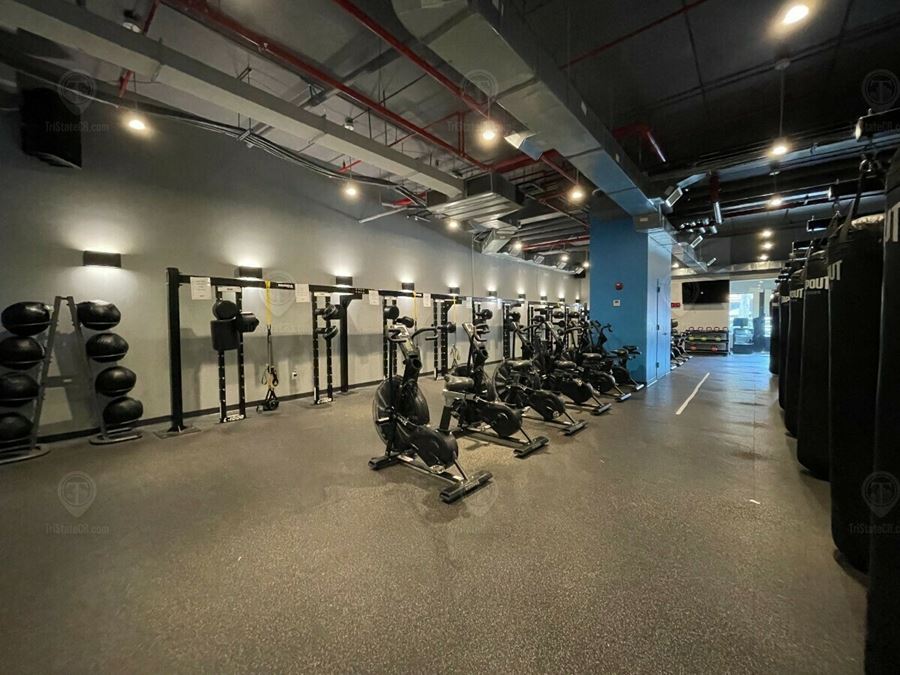 3,500 SF | 2415 Arthur Avenue | Newly Developed Built-Out Fitness Studio For Lease