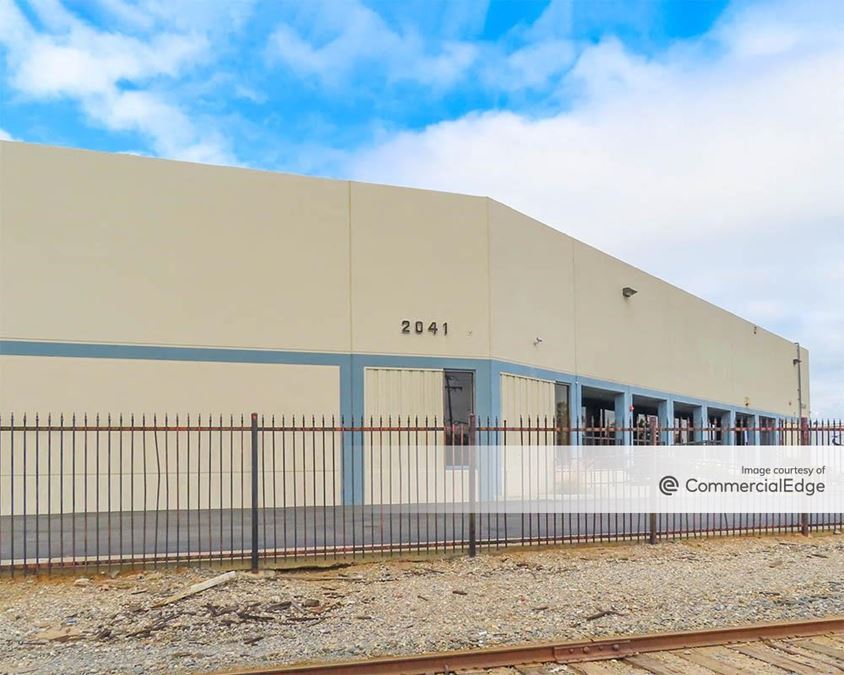 2041 East Del Amo Blvd, Compton, CA Industrial Building