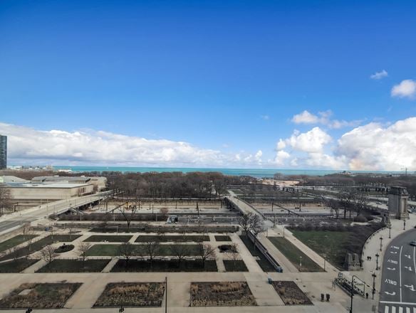 Spaces - Chicago - 332 S Michigan Avenue