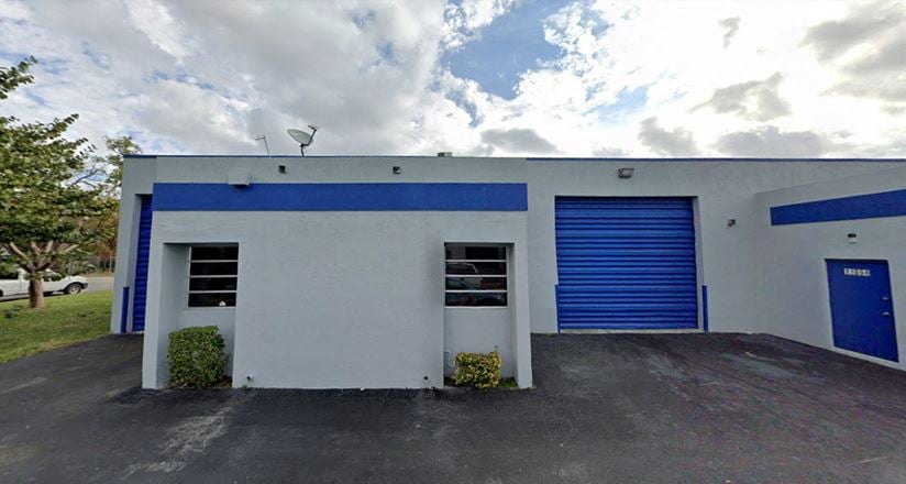 Kendall-Tamiami Warehouses Near Miami Executive Airport