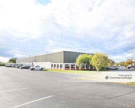 Photo of commercial space at 901 Hadley Road in South Plainfield