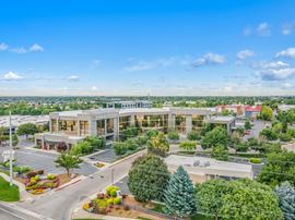 Silverstone Plaza in Silverstone Park