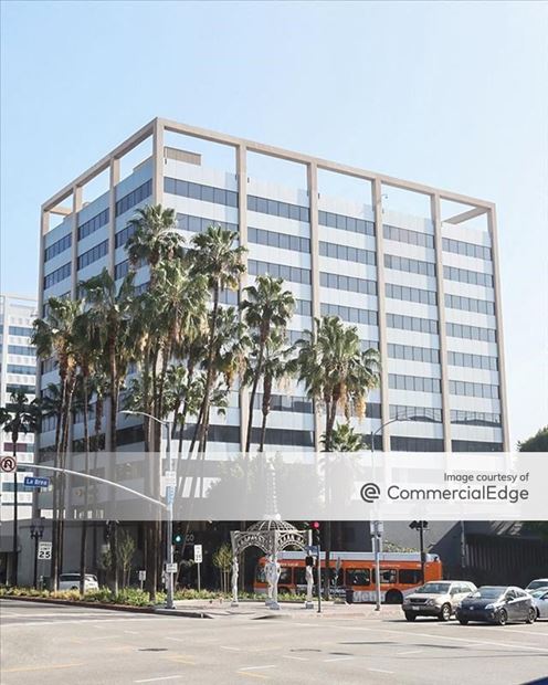 Hollywood Entertainment Plaza