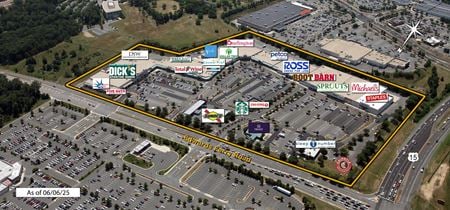 Retail space for Rent at 1079-B Edwards Ferry Rd.  NE in Leesburg