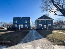 For Sale: 16-Unit Multifamily Package