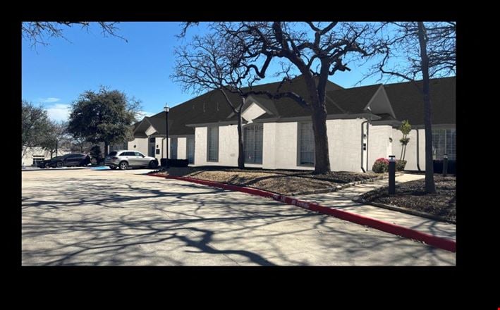 1100 E Southlake Blvd