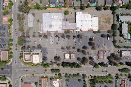 ROSEMONT SQUARE AT FOUR CORNERS