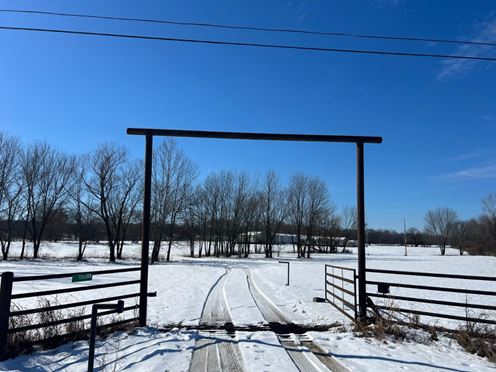 7265 N 64 HWY