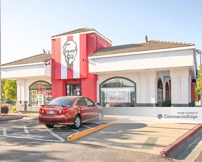 Jack London Gateway Shopping Center