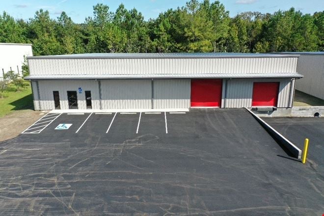 West Chatham Business Park | ±5,950 to ±10,175 SF Warehouse Space for Lease