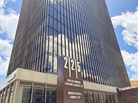 Regus - San Diego - 225 Broadway