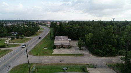 Commercial space for Sale at 262 Beach Airport Rd in Conroe