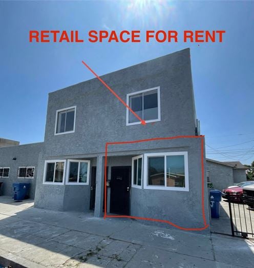 10007 S San Pedro St