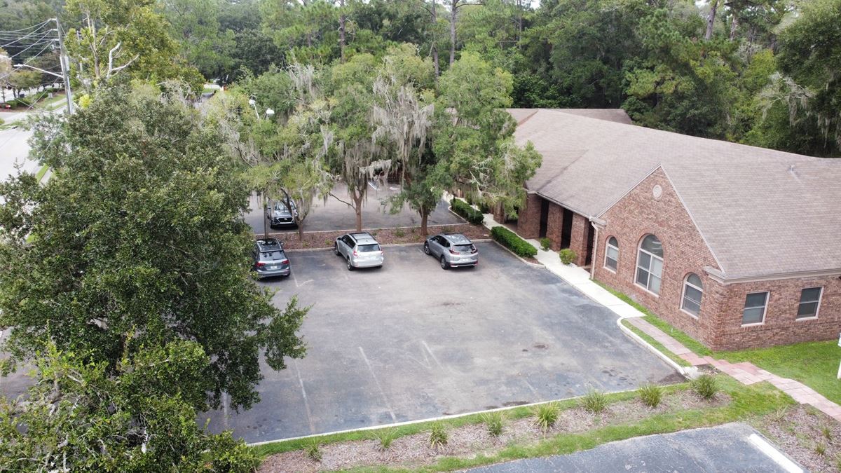 Medical Office for Sale and Suites for Lease