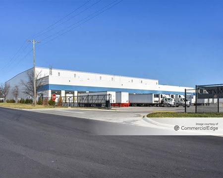 Photo of commercial space at 4465 Industrial Center Drive in Obetz