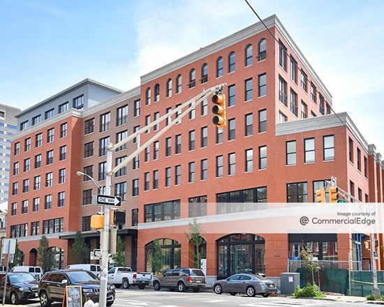 &CO Coworking - 201 Montgomery Street