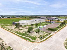 ±24,116 SF Industrial Warehouse | 8.41 ±AC |  Zoned Industrial | Edinburg, TX