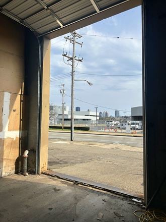 Small Bay Flex Space - Up to 11,225± SF Available