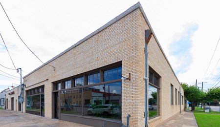 Coworking space for Rent at 3106 Commerce Street in Dallas