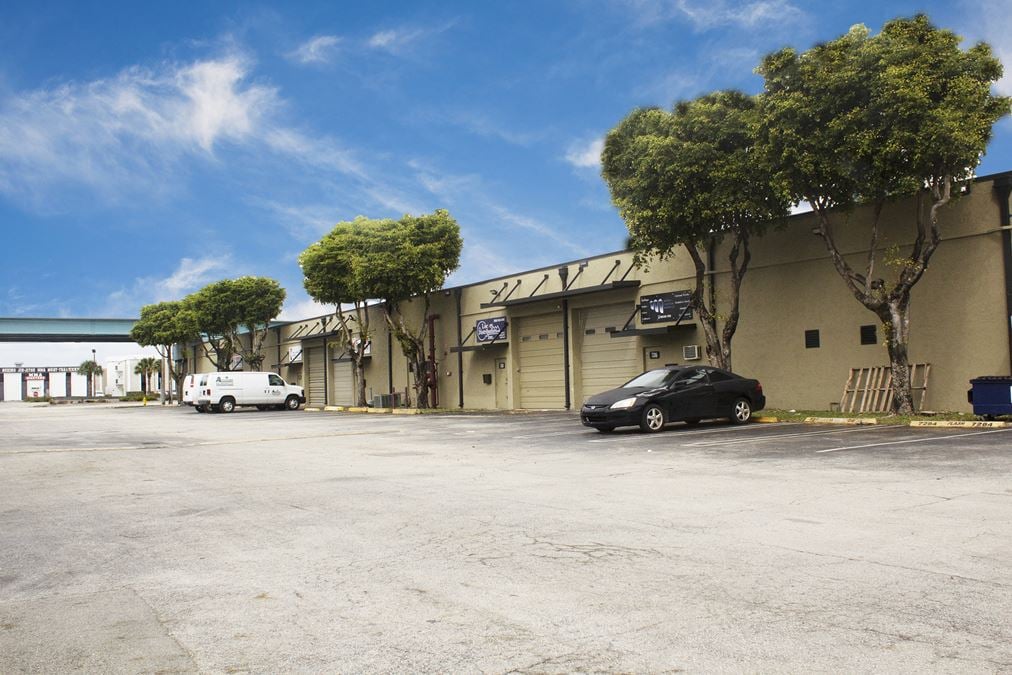 7278 NW 25th St - 6,400 SF