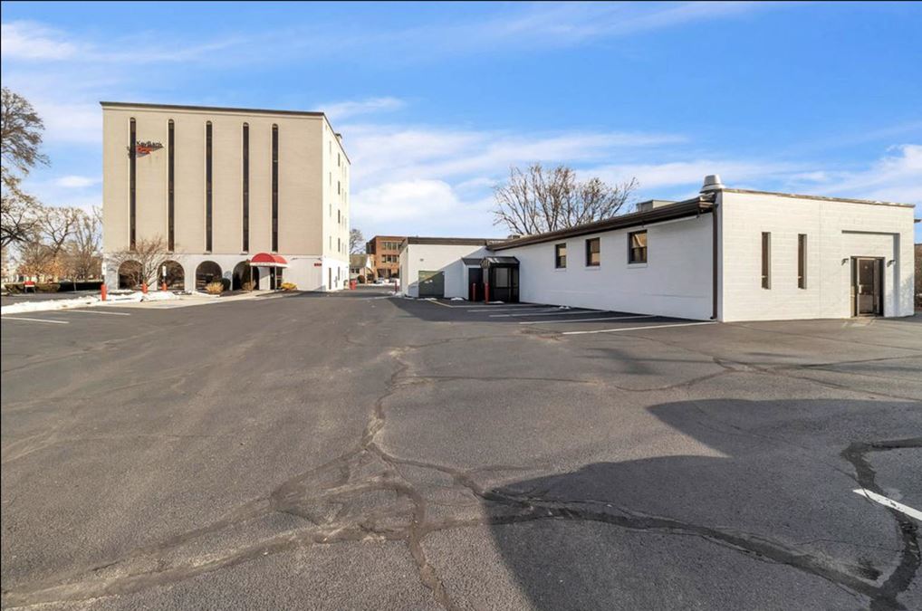Park Avenue Freestanding Commercial Building
