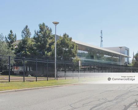 Industrial space for Rent at 2705 West Lake Drive in Taylor