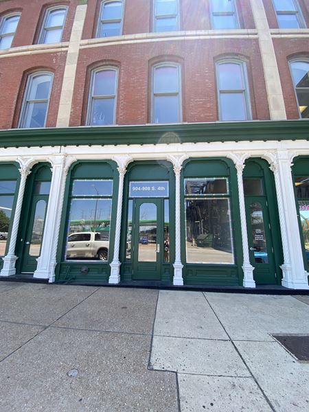 Photo of commercial space at 904 S 4th Street in Saint Louis