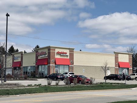 Retail space for Rent at 2496 Dekalb Ave in Sycamore