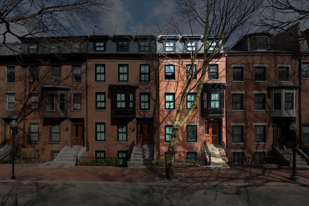211 West Springfield Street