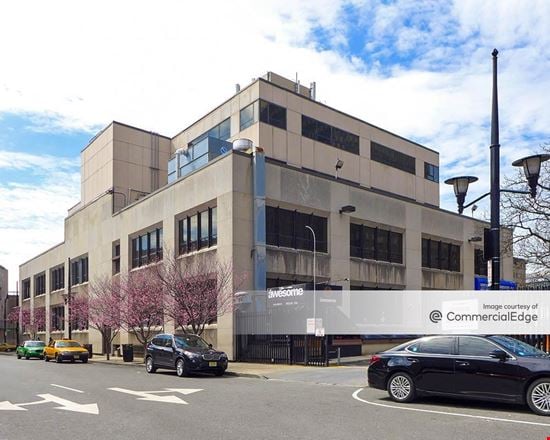 9-25 Alling Street