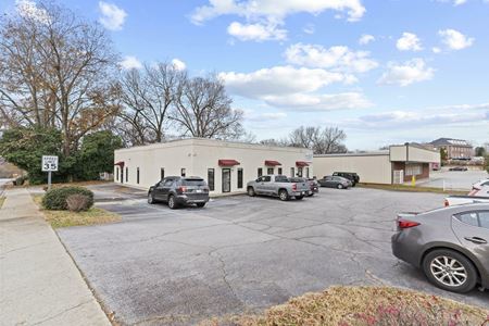 Photo of commercial space at 444 Hampton Ave in Pickens