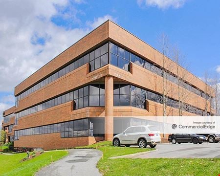 Commercial space for Rent at 10101 Alliance Road in Cincinnati