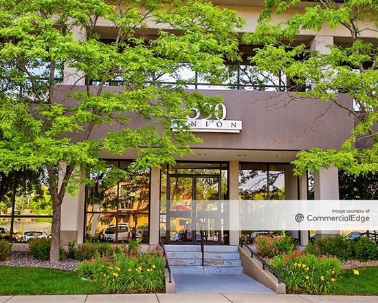 300 & 390 Union Blvd