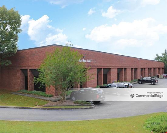 1701 Oakbrook Drive & 5800 Oakbrook Pkwy