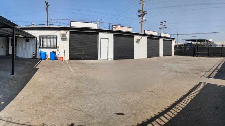 MECHANIC SHOP / AUTO BODY SHOP FOR LEASE