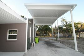 114 W Myers Blvd
