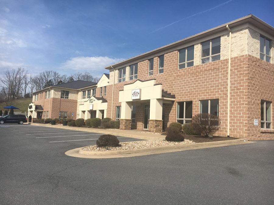 105 Stony Pointe Way, Strasburg, VA 22657