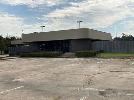 Commercial space for Sale at 550 Lincoln Road in Monroe
