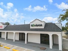 Staring Hill Shopping Center: 1,080 SF Endcap Suite along Highland Road
