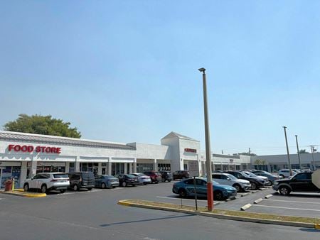 Retail space for Rent at 7118-7170 N Nob Hill Rd  in Tamarac