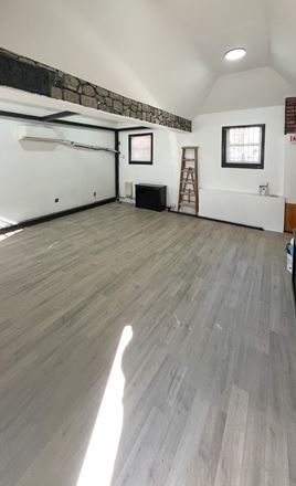 450 SF | 2079 Coyle St | Office Space for Lease