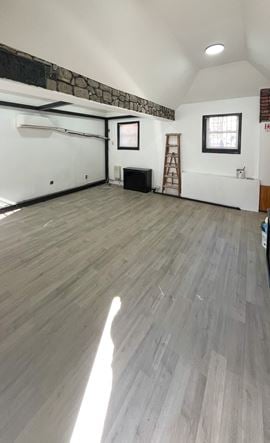450 SF | 2079 Coyle St | Office Space for Lease